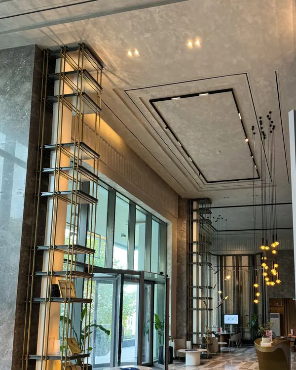 Отделка потолка декоративной штукатуркой: эффектный акцент для любого интерьера