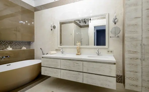 Интерьер с ванной Токката