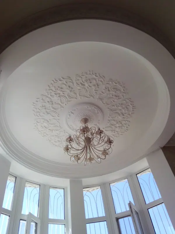 Монтаж гипсовой лепнины