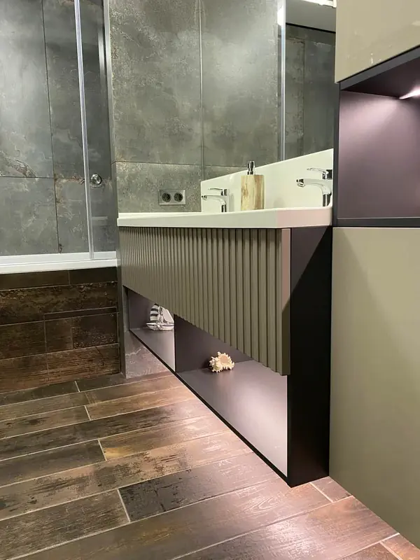 Мебель в санузел для загородного дома