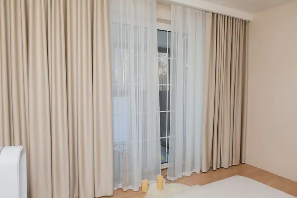 Шторы для спальни