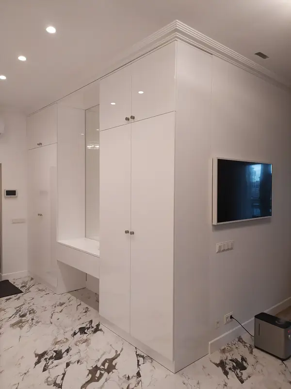 Белый глянец в ЖК Привилегия