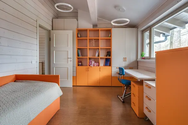 Дом в поселке Железнодорожник