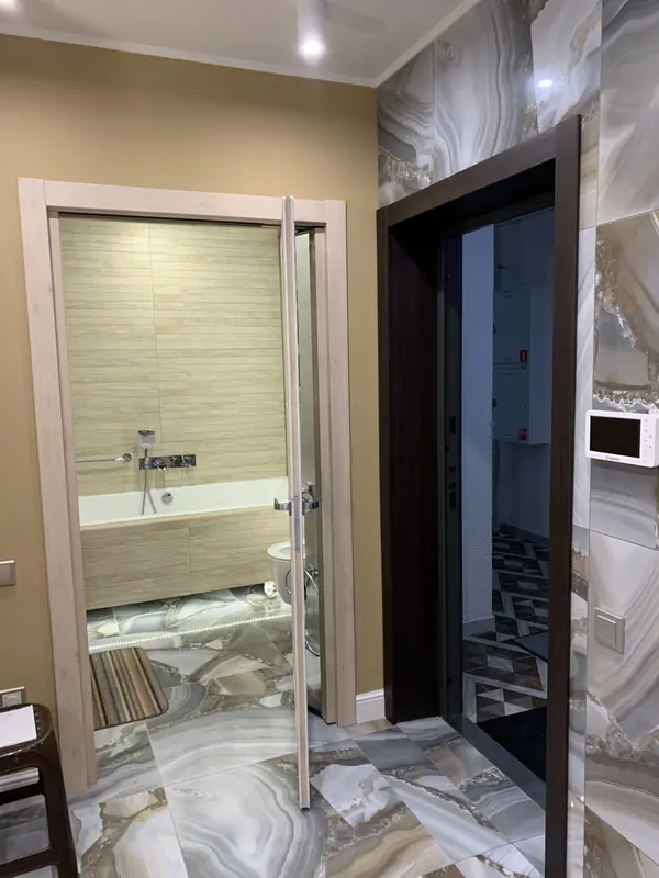 Одна квартира из двух