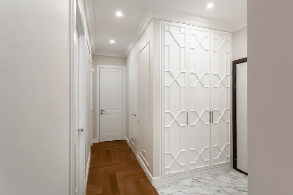 Встроенный шкаф в прихожую