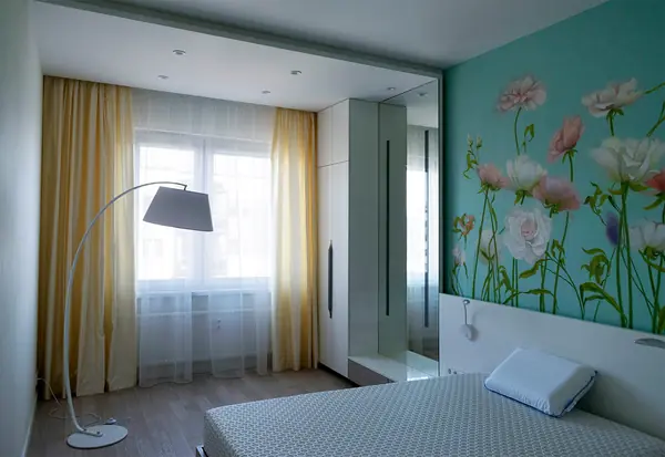 Желтые шторы в современном интерьере.