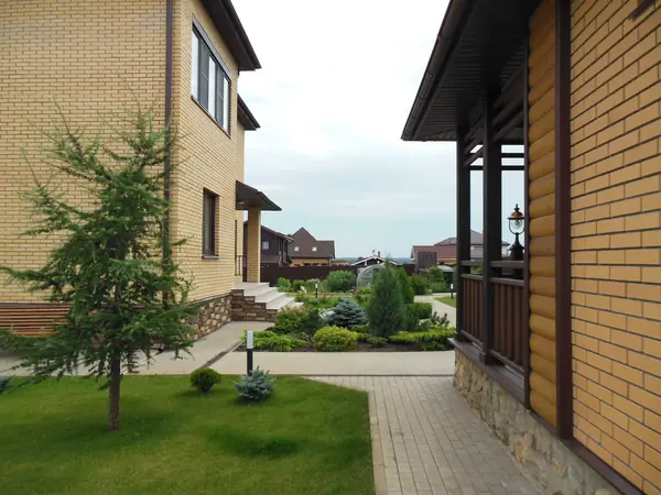 ДВОР В КРИУШАХ