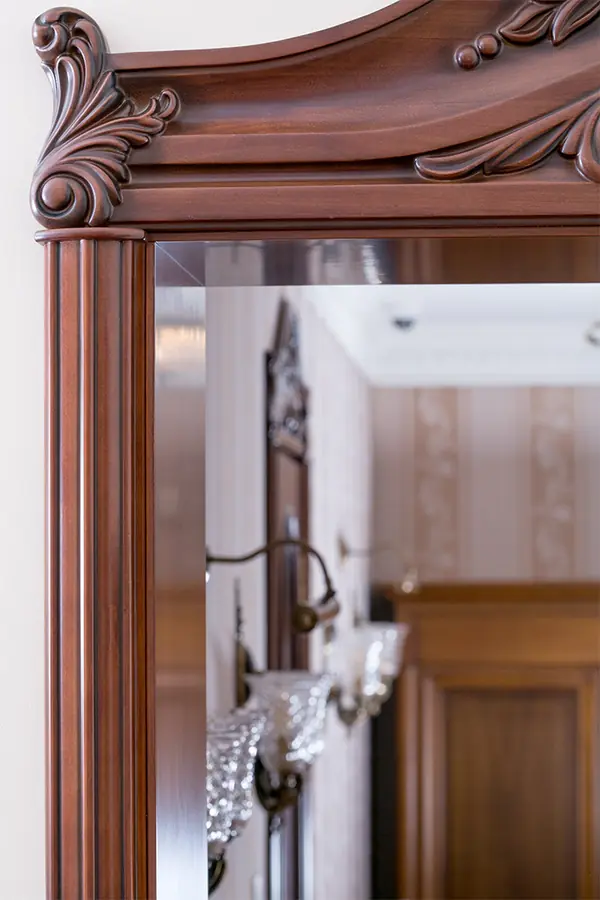 Межкомнатные двери из массива вишни