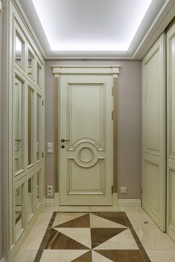 Квартира в Петродворце в классическом стиле - 124 м²