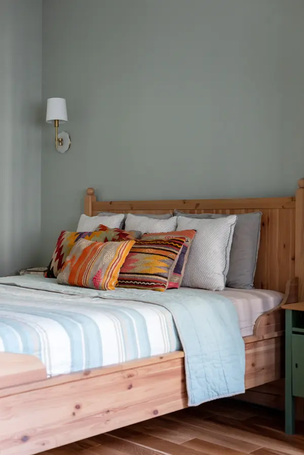 Искра-парк спальня