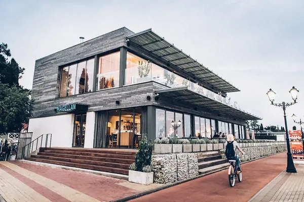 ресторан MAGELLAN