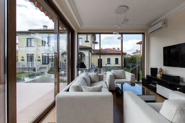 Дом, где живет лето