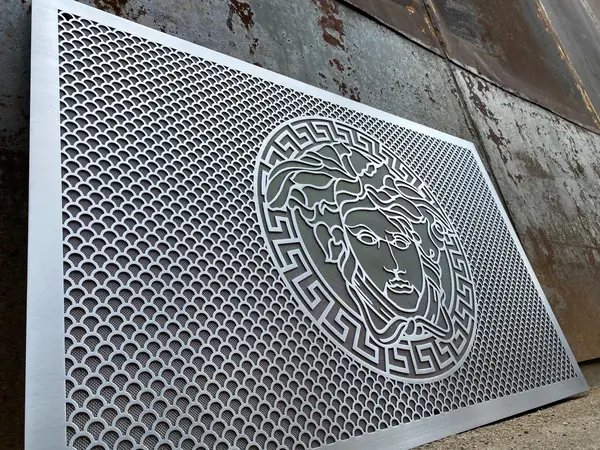 Декоративные решетки Versace