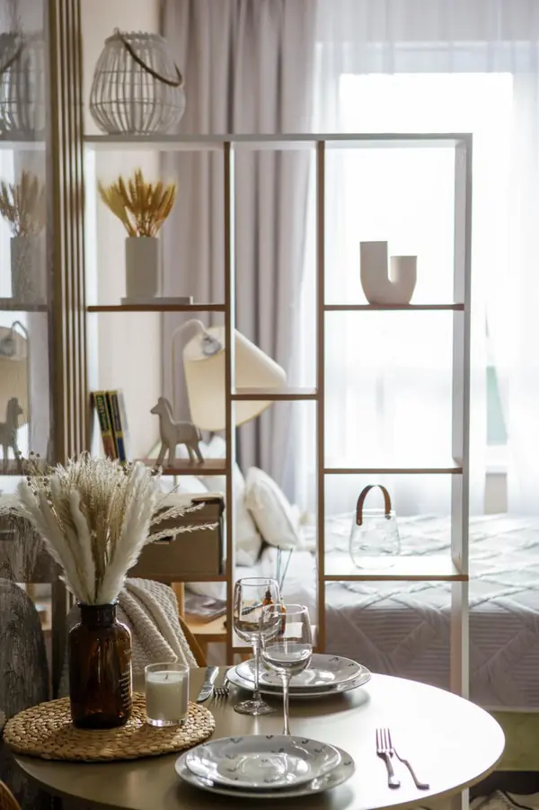 Редизайн интерьера студии с ремонтом от застройщика.