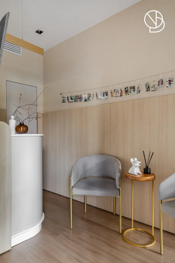 Зона ожидания, стойка регистрации