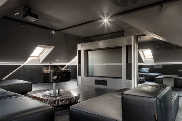 Мансарда в параллельной реальности