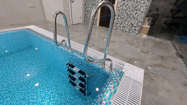 Премиум бассейн в частном доме