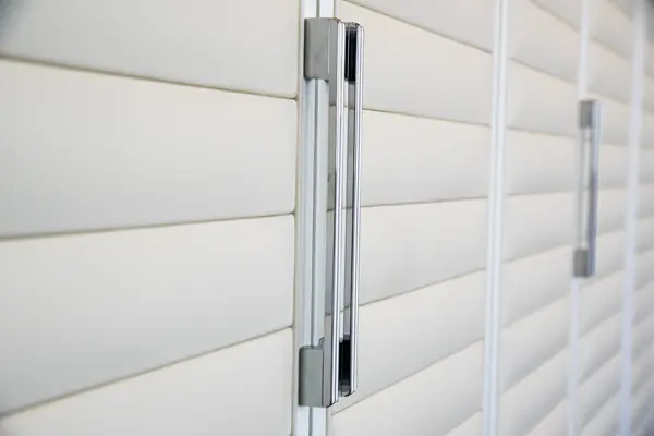 Яхтенный стиль. Элитная мебельшкаф