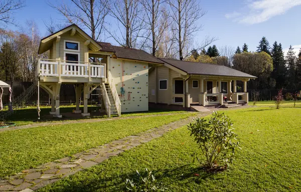 Загородные дома в кот.пос. «Академические дачи»