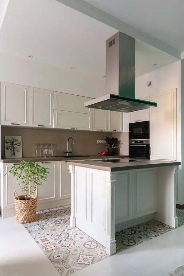 Яркая и просторная квартира для семьи с двумя детьми