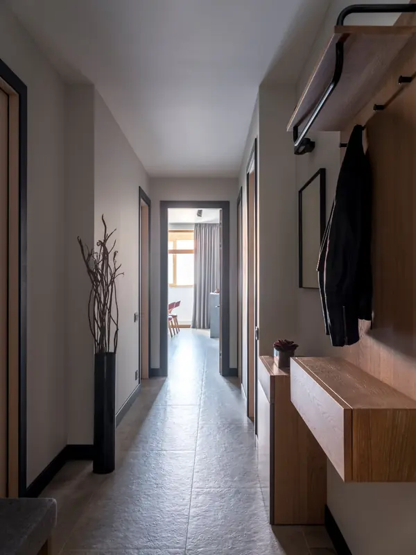 Вдали от глаз/ Out of sight