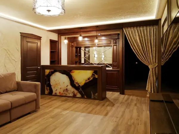 Фото готового интерьера. Цокольный этаж загородного дома, зона для отдыха