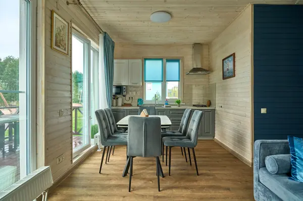 База отдыха на берегу озера. Ялкала.