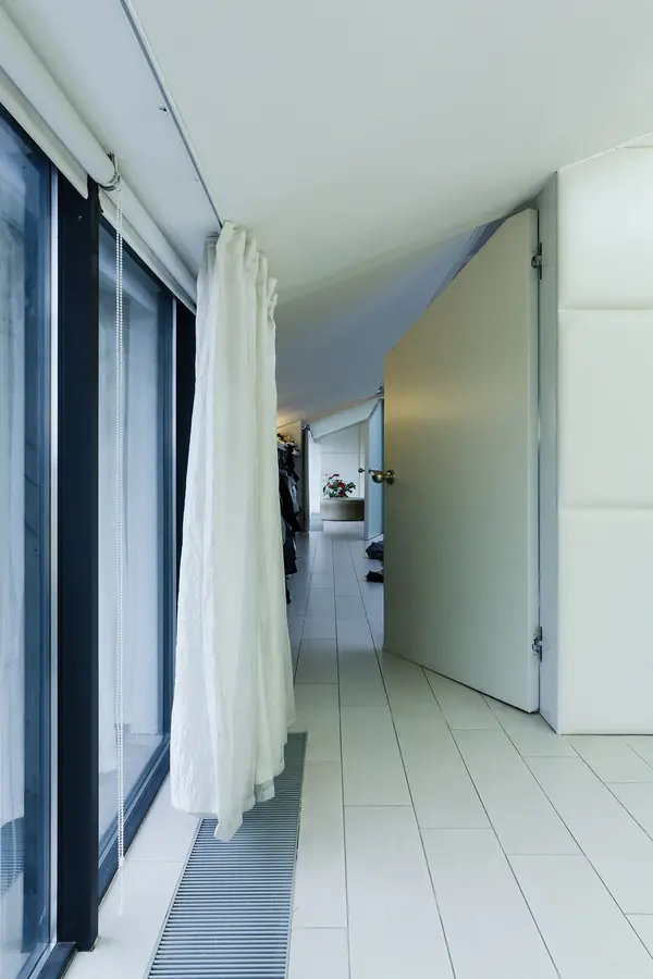 Мансарда на Адмиралтейской наб.