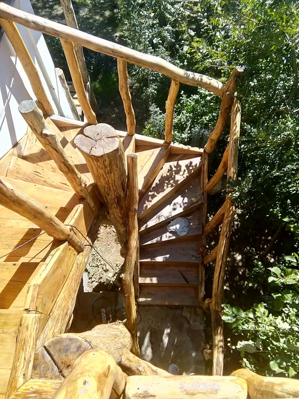 Форос. Лестница в доме лесника.