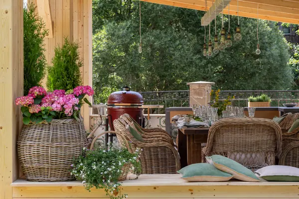 Беседка с летней кухней для Анастасии Вертинской и Степана Михалкова. "На дачу"