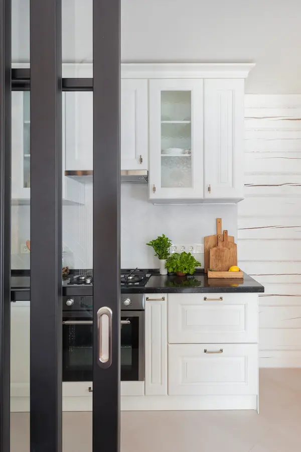 Гостиная под готовой крышей