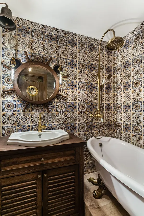 Первая остановка "Полярная станция"