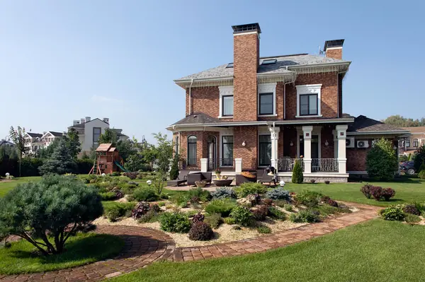 Ландшафтный дизайн приусадебного участка