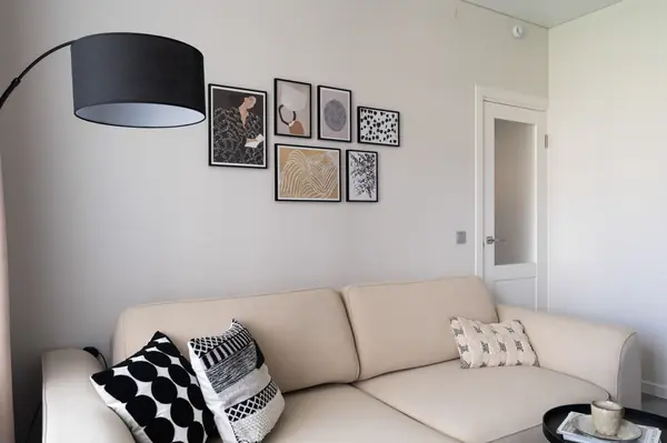 Парадный ансамбль, 2евро, 32м2