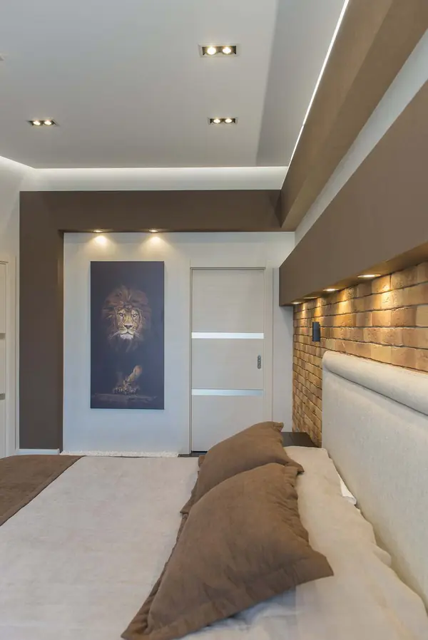 Частная квартира для него