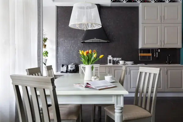 Интерьер Александры Панковой в старом фонде Петербурге