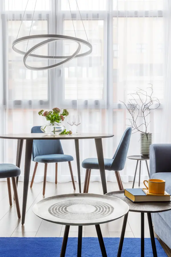 Светлая квартира с яркими акцентами 51 м²