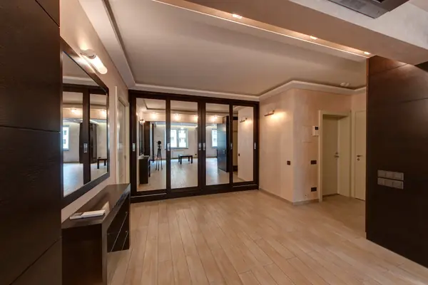 Apartments on the Dmitrievskaya_1/Kiev