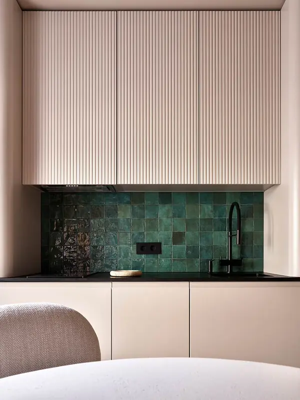 Квартира-шкатулка 37 кв. метров для девушки