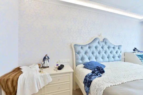 Авторская мебель в Петербурге