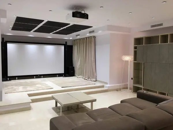 Персональный кинозал в Аликанте