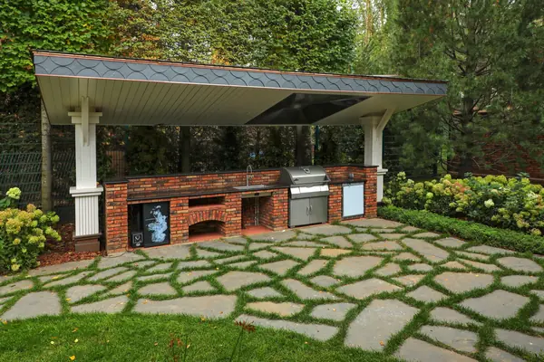 Коттеджный сад в Барвихе (дизайн и исполнение компании "Imperial Garden")