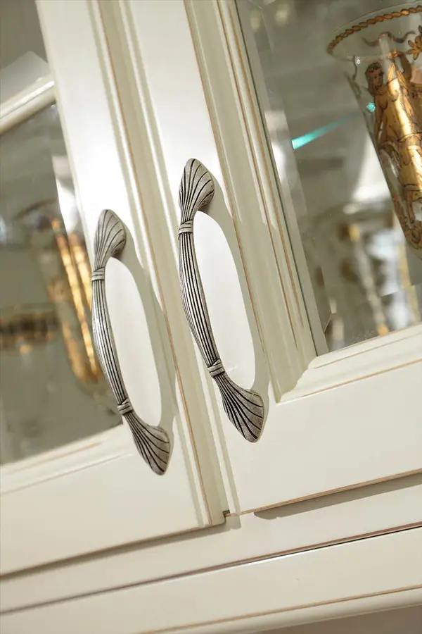 Классическая белая кухня