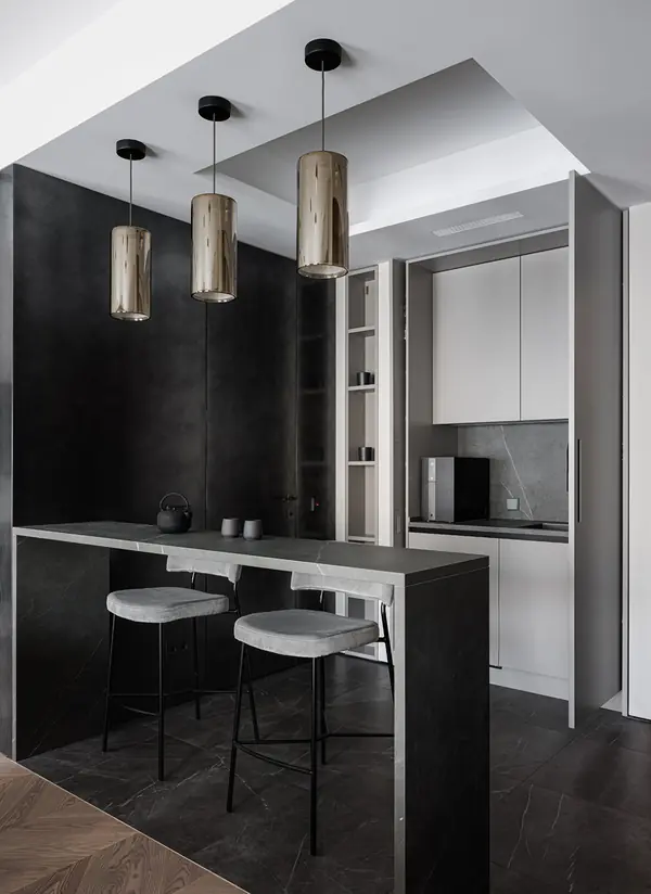 Монохромная квартира 90 м2 в центре Москвы