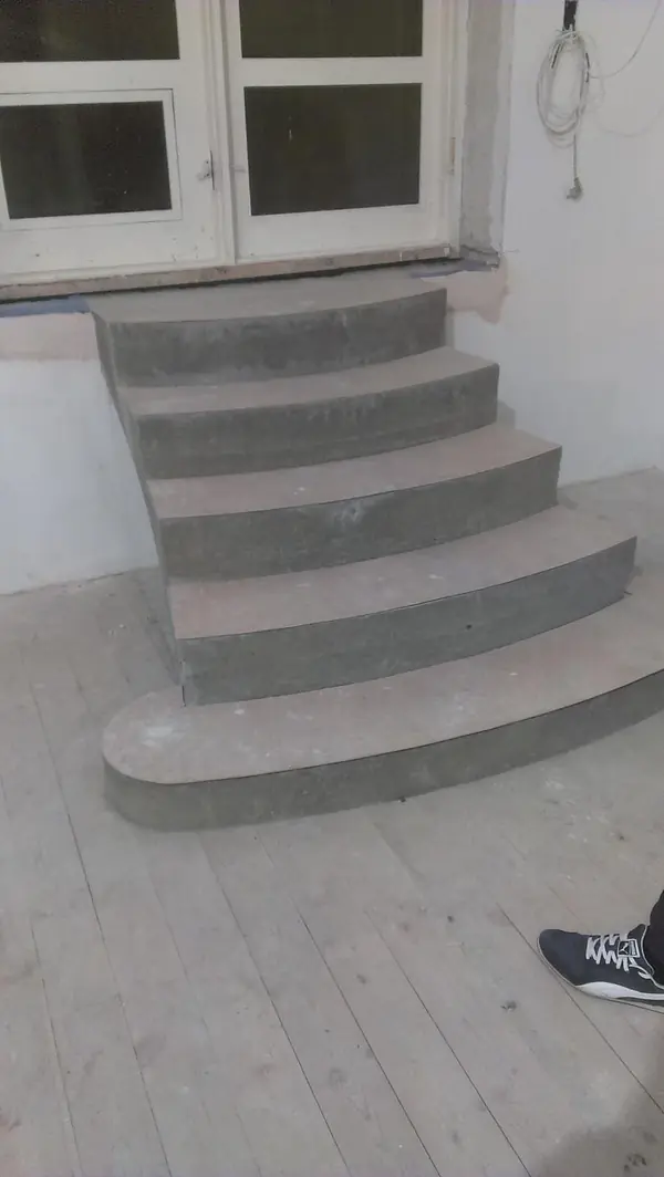 Лестница из ясеня