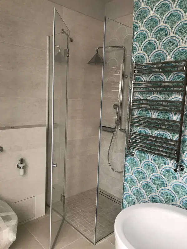 Душевая кабина/ванная комната