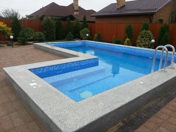 Облицовка бассейнов натуральным гранитом