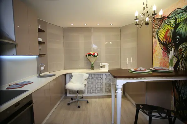 Кухня в семейных тонах