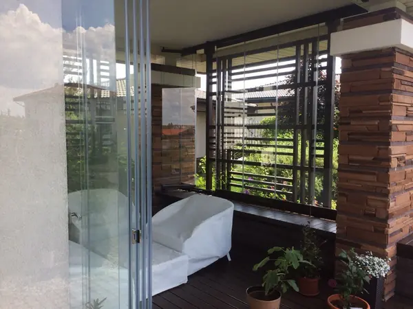 Входная зона в дом (Пушкин)