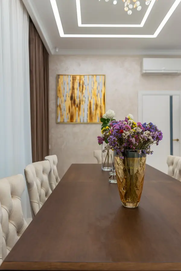 Дом с бассейном